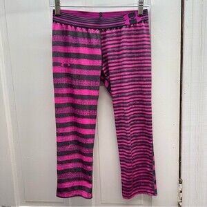 Under Armour pink and black grey striped athletic capri leggings youth girls xl